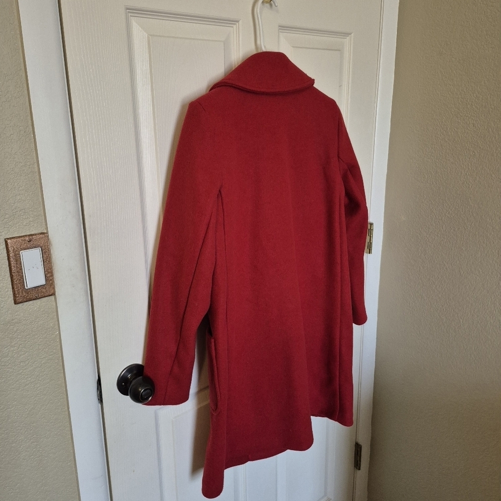 Old Navy Women's Red Coat - Picture 4 of 4